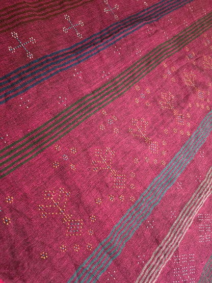 Tangaliya Magenta with Blue