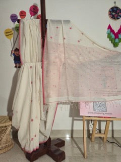 Jamdhani - White and Red Flower motifs