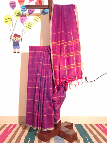 Narayanpet Handlooms: Magenta Butta