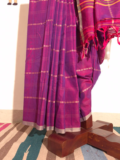 Narayanpet Handlooms: Magenta Butta