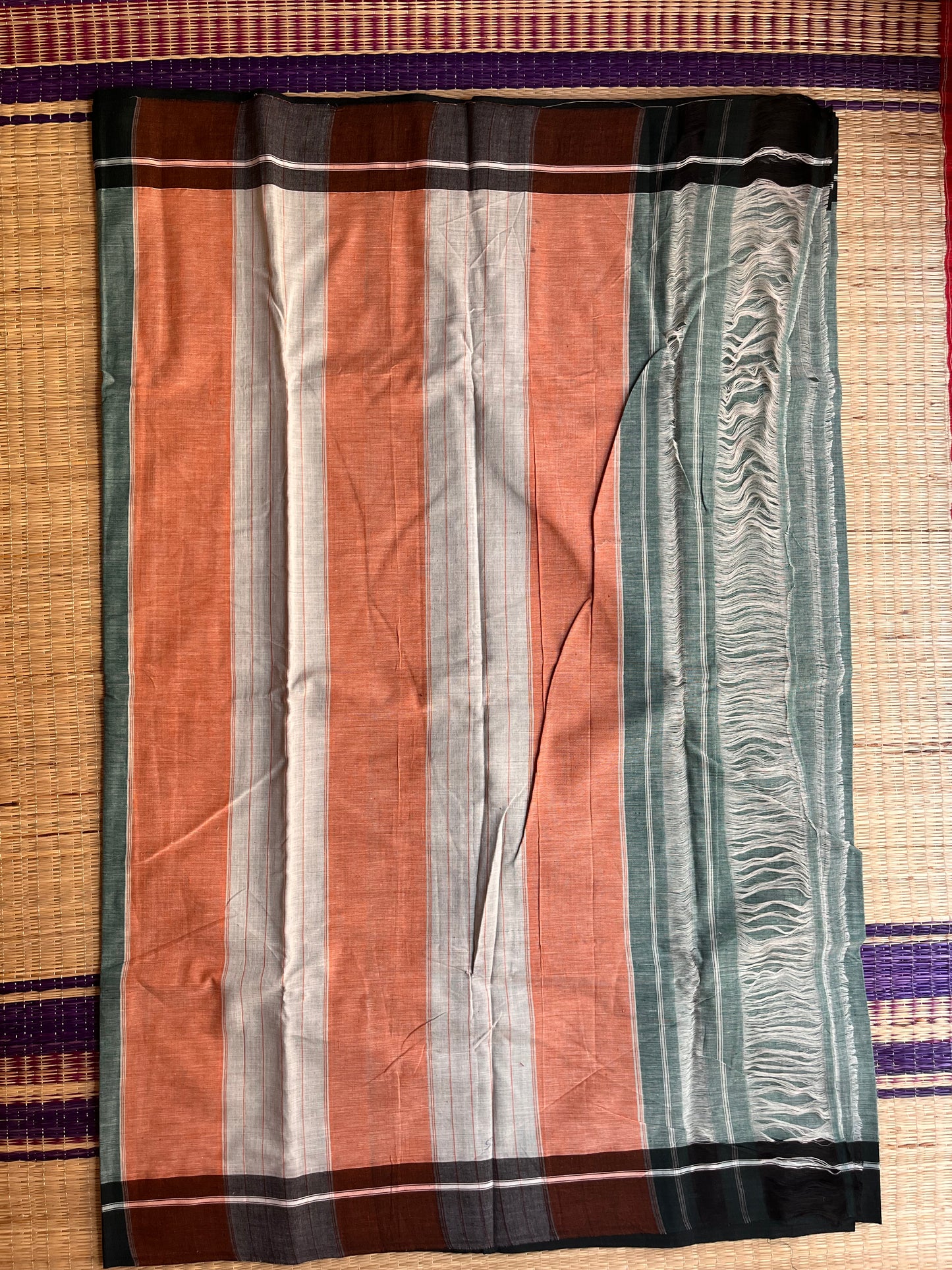 Patteda Anchu -Green - Plain Saree - Plain Border