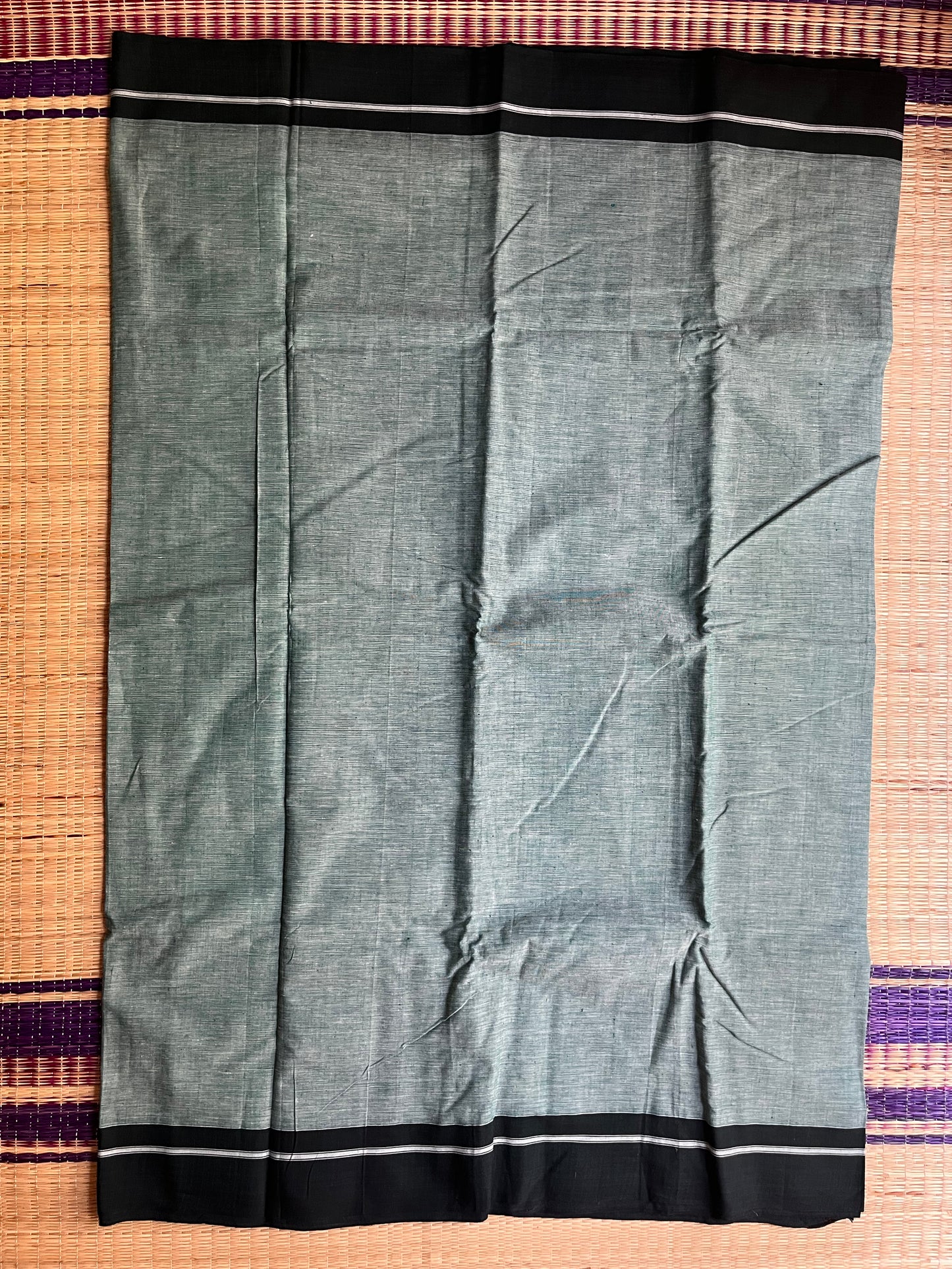 Patteda Anchu -Green - Plain Saree - Plain Border