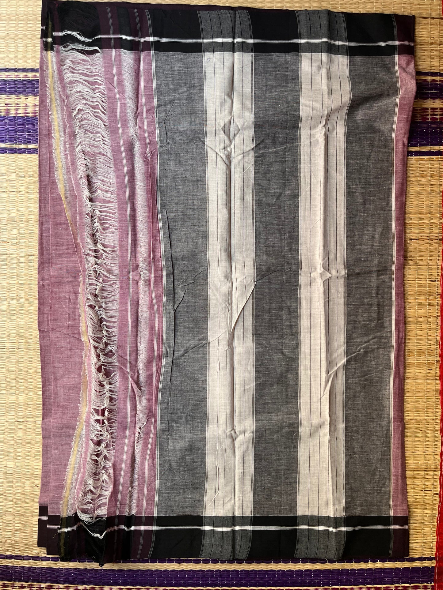 Patteda Anchu -Violet - Plain Saree - Plain Border