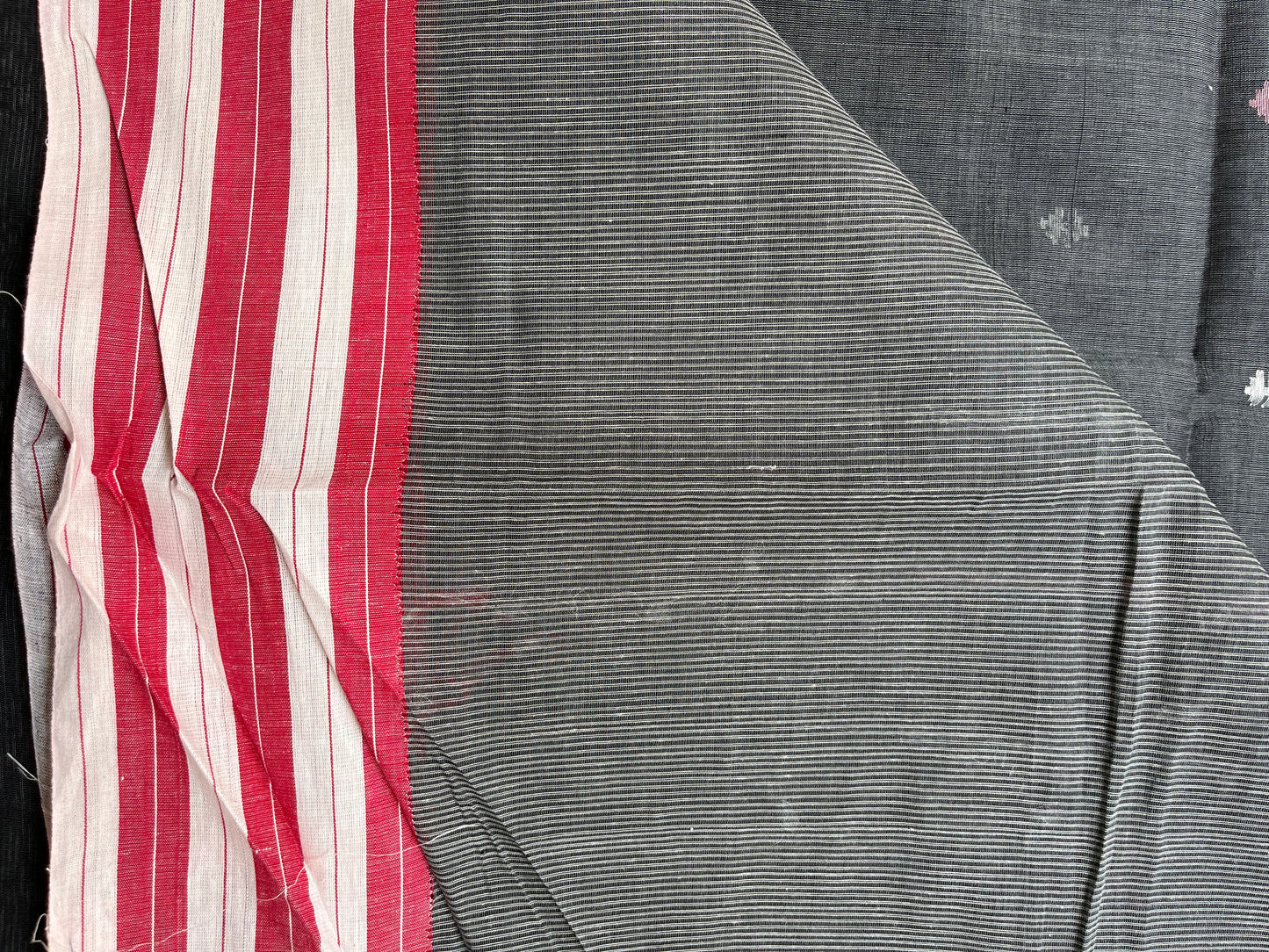 Ponduru Khaddar -  Charcoal Grey With checks Border